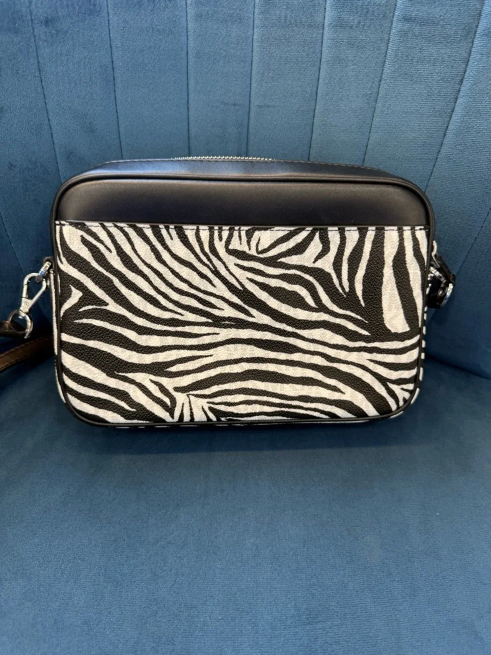 Michael Kors Jet Set Camera Crossbody Zebra Print Black Leather Trim NWOT